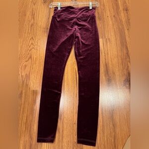 Athleta 7/8 Elation Velvet Leggings - Deep Burgundy, Women’s XS